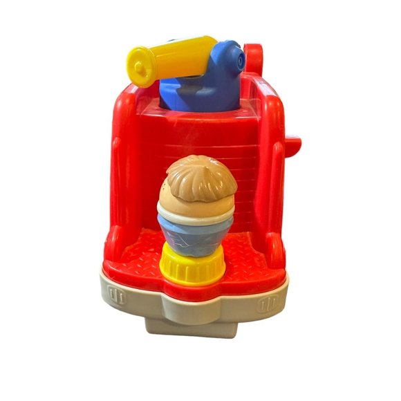 Fisher Price Little People Helping Others Fire Truck Musical Toddler Toy 2 Figur - Picture 4 of 5